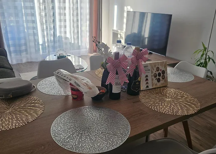 Casamia אמיינס